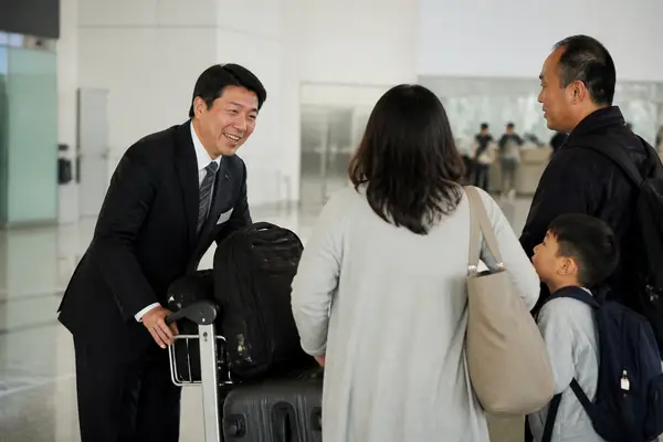 中文司機機場迎接親切服務
