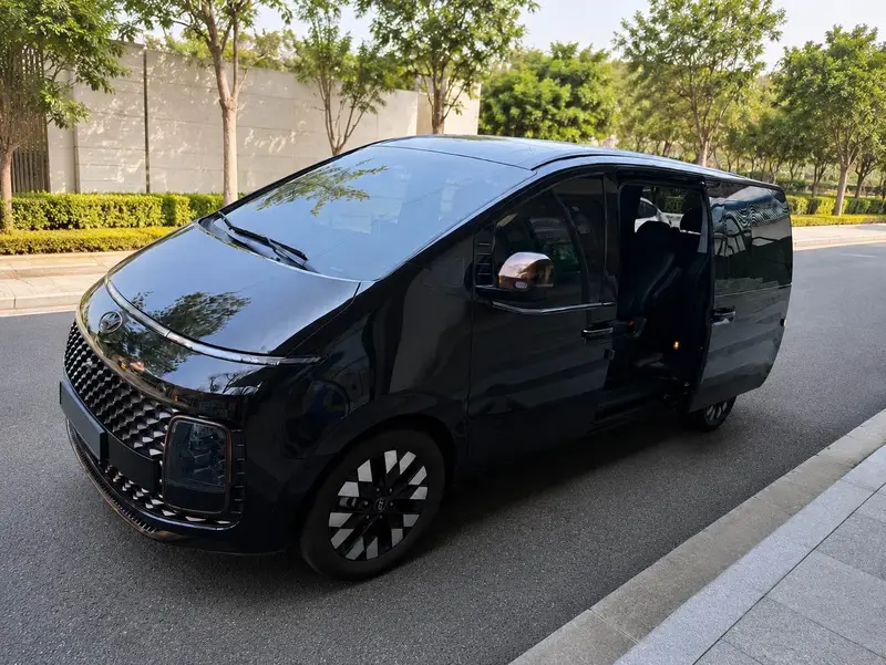 Staria 車內空間
