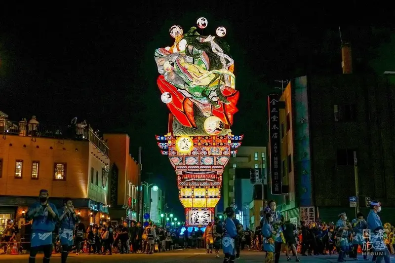 立佞武多の館內展示的巨型佞武多燈籠
