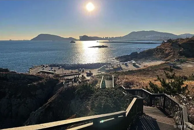 五六島Skywalk是知名的攝影勝地