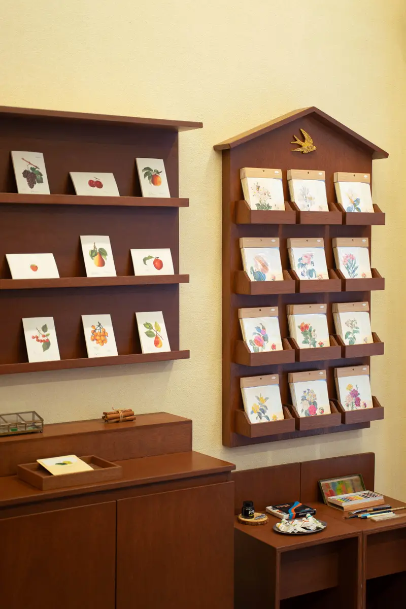 Sentimental Note 手帳紙品店安靜細膩陳列