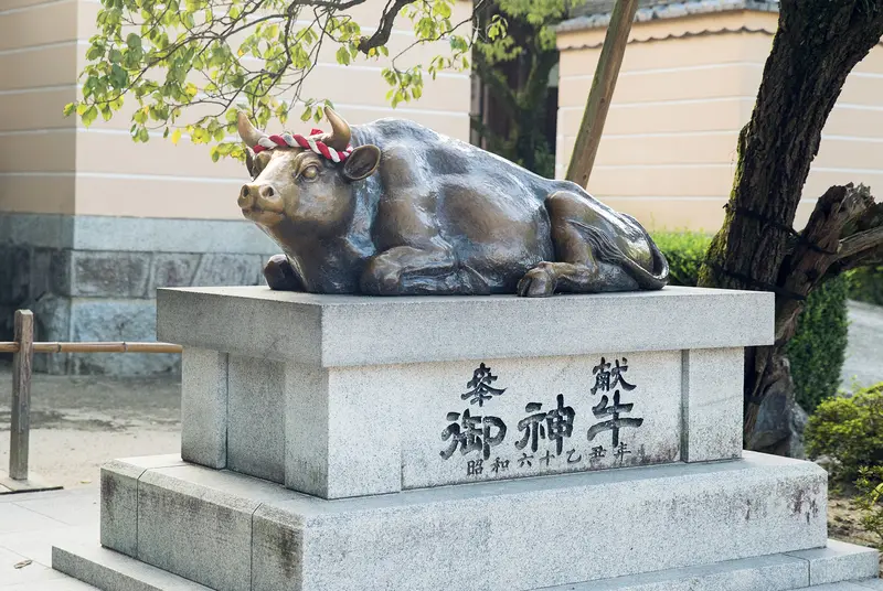 太宰府天滿宮臥姿御神牛銅像示意