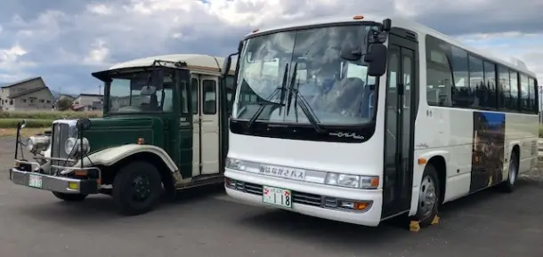 蔵王樹氷纜車與雪白樹冰景觀