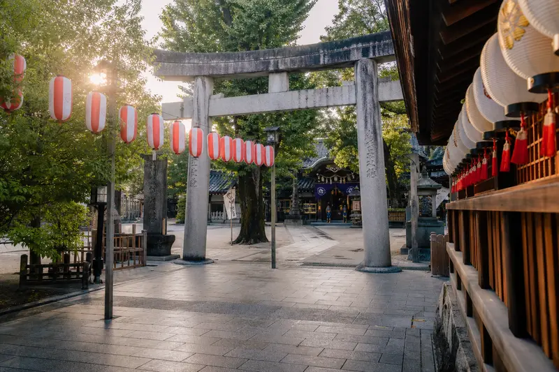 博多櫛田神社周邊的山笠祭典清晨氛圍。