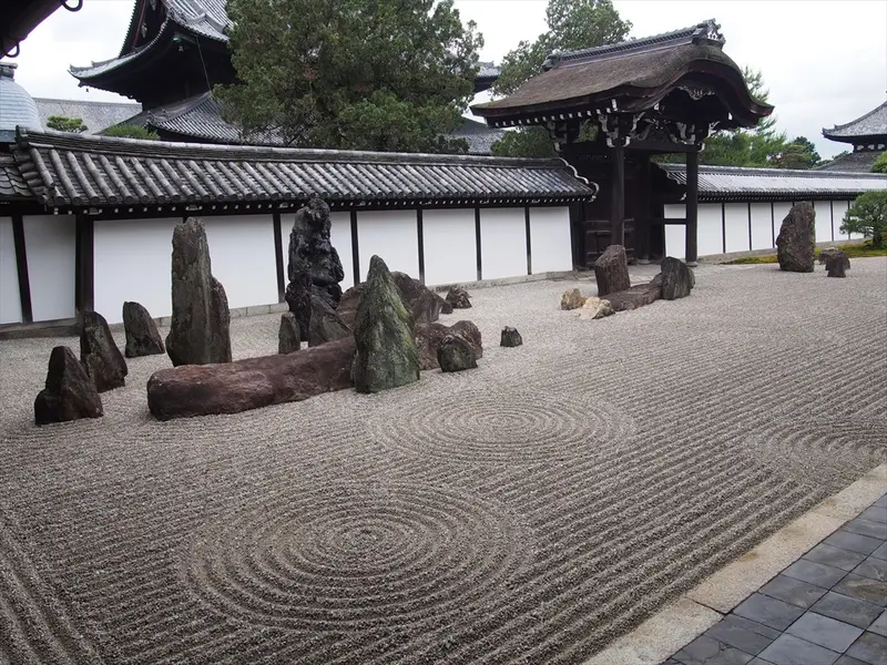本坊庭園八相之庭的市松格子苔庭