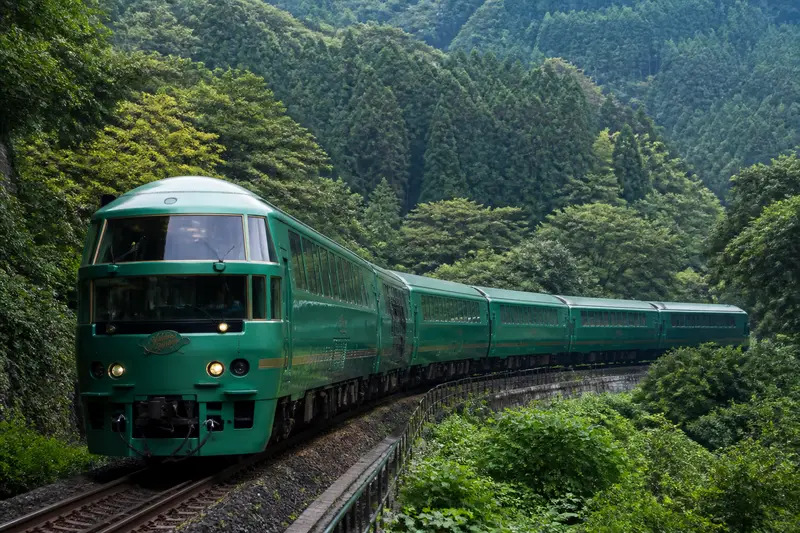 九州觀光列車攻略：由布院之森、指宿玉手箱、A列車…D&S 列車路線與預約一次看