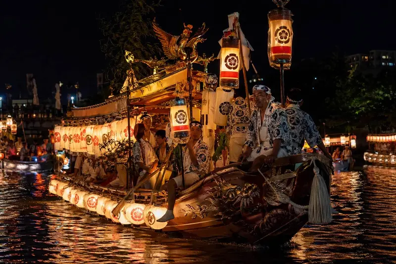 大阪天神祭船渡御近距離河上祭典畫面