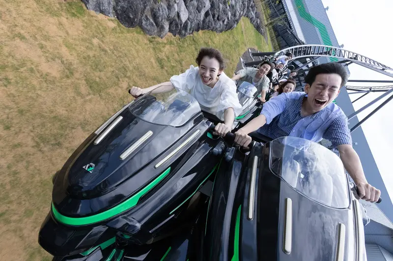 ZOKKON 機車型座椅低空高速過彎示意