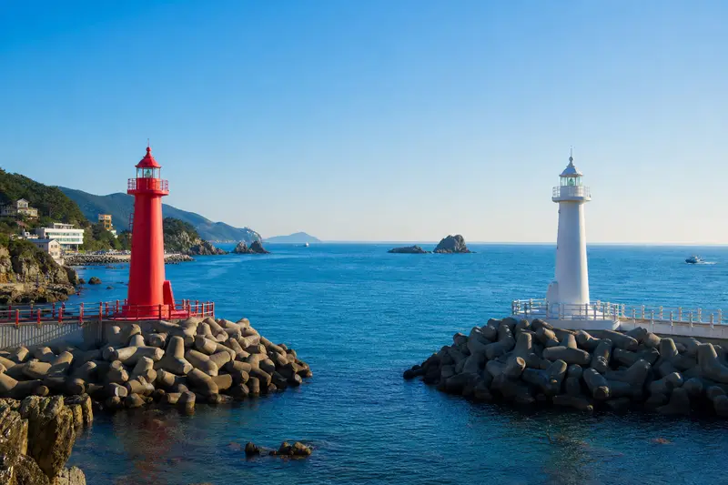 青沙浦紅白燈塔