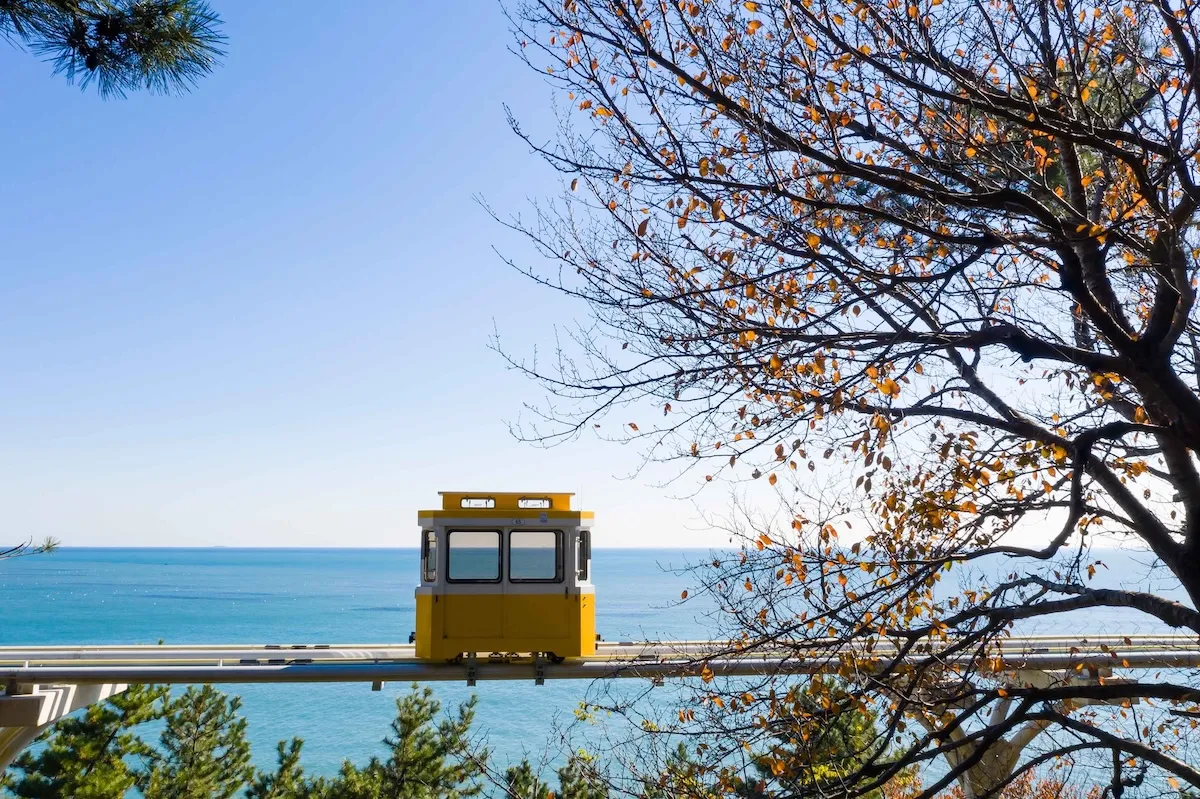 釜山藍線公園膠囊列車海景