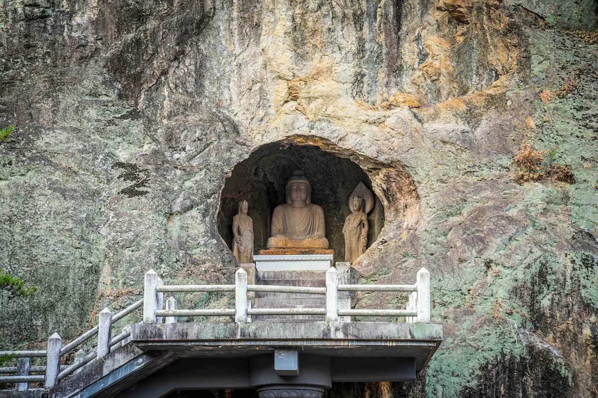 慶州石窟庵花崗岩佛教石窟