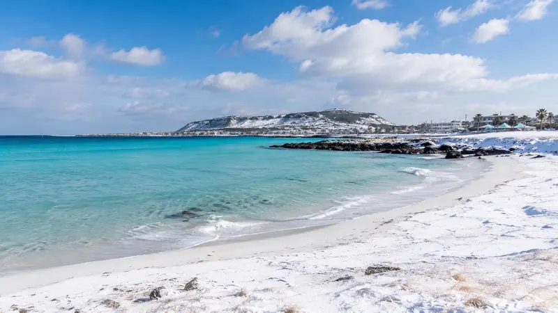 濟州咸德海水浴場冬季海景
