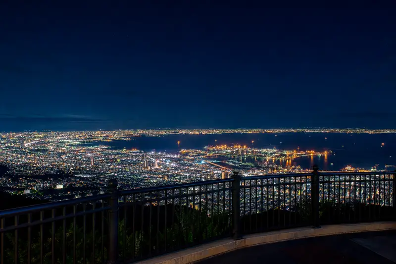 六甲山展望台俯瞰神戶大阪灣百萬夜景