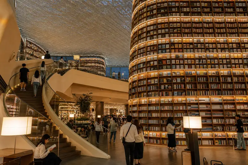 Starfield Suwon 星空圖書館書牆